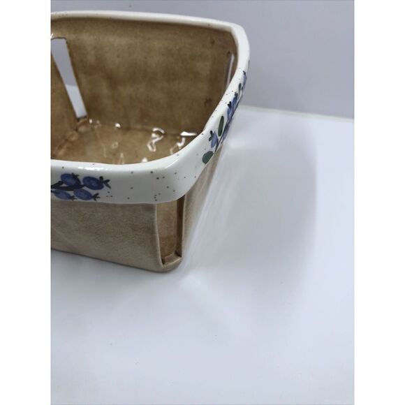 Fitzy's Maine Blueberry Ware Decorative Art Pottery Ceramic Quart Size Basket - Picture 7 of 16